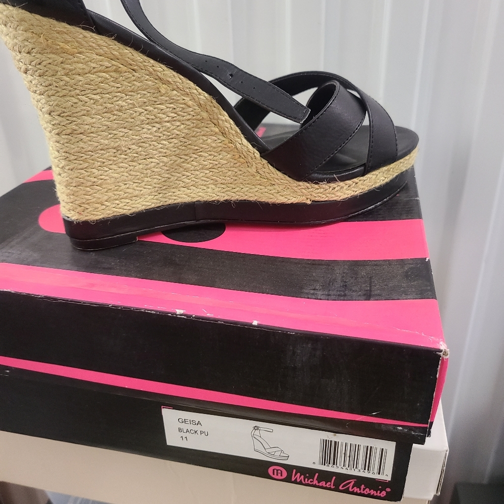 Brand new black wedge platform sandals - Picture 5 of 9